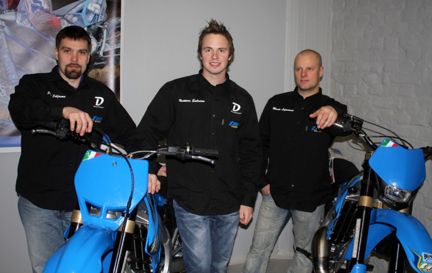 Daytona Motorsport tiimi: Petri Pohjamo (vas.), Valtteri Salonen ja Marko Leponiemi.