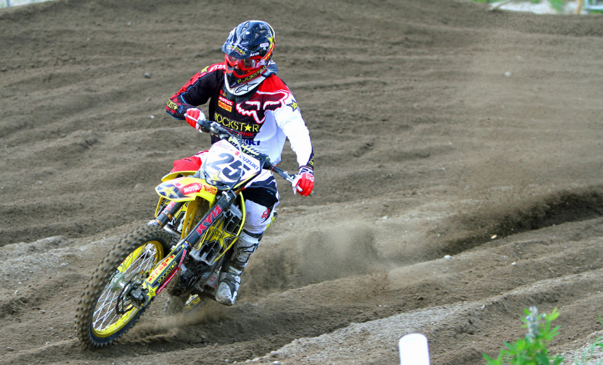 Belgian Clement Desalle hallitsi MX1-karsintaa.