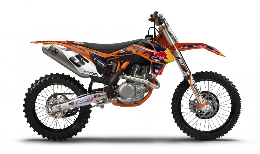 KTM 450 SX-F Factory Edition, vm. 2013 luetteloidaan järjestysnumeroilla 1-555 USA:ssa ja 1-155 Euroopassa.