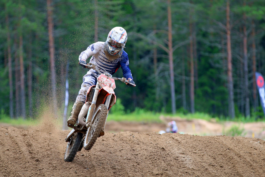 Niko Hirvonen voitti MXC/C:n.