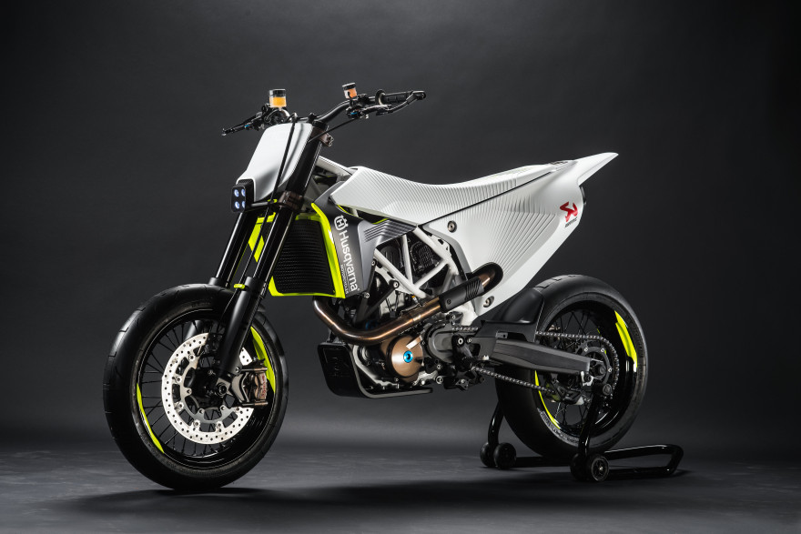 Husqvarna 701 supermoto.