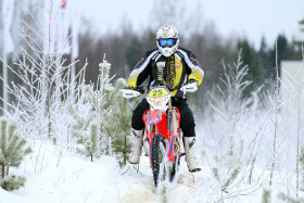 Marko Tarkkala johtaa Päitsiä lauantain jälkeen (kuva KaMoKen SM:stä).