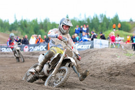 Karl-Robert Reinike voitti MX125-luokan yhteistuloksen, vaikka kaatui avauserässä ja ajoi kakkoserässä ilman laseja.