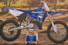 Yamaha YZ250 -motocrossmalli vm. 2016.